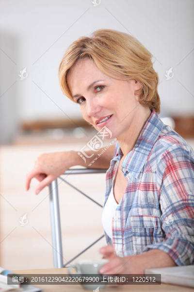 家中女人的畫像