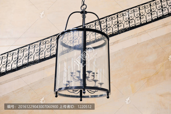 燈和蠟燭