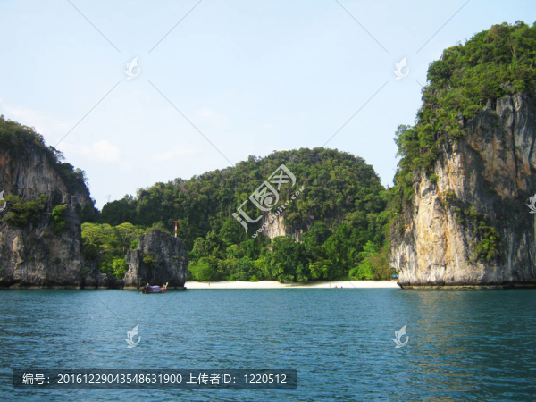 泰國(guó)普吉島海灘。