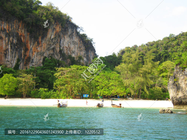 泰國普吉島海灘。