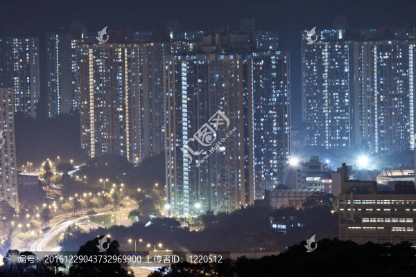 香港的公寓樓在晚上