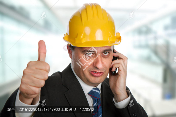 豎起大拇指