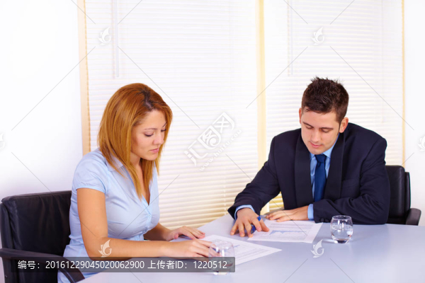 企業(yè)工作的人