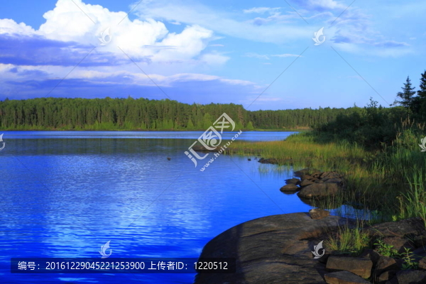 平靜的湖