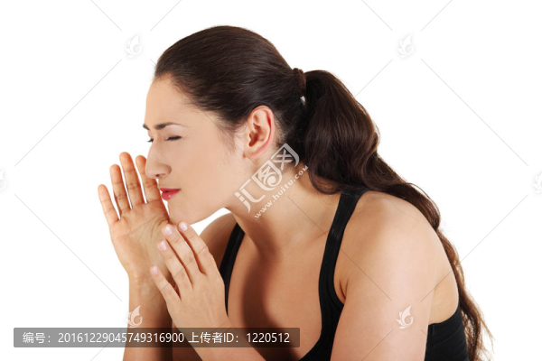 漂亮的女人竊竊私語