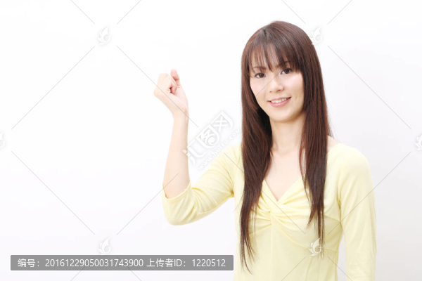 年輕的亞洲女人