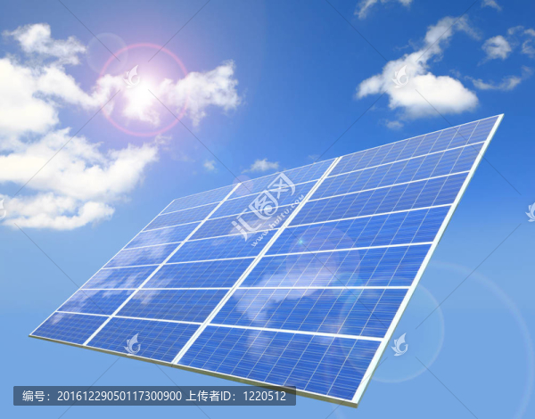 陽光和藍(lán)天白云反射太陽能電池板