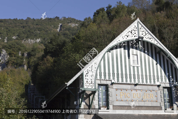 PIC杜Jer,Funicular