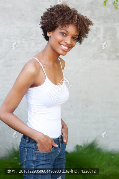 漂亮的非洲裔婦女