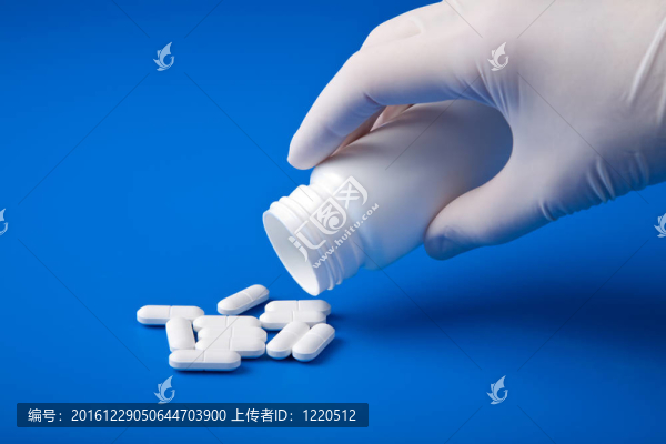 白色藥片