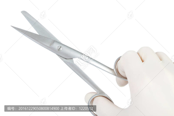 一方面用剪刀