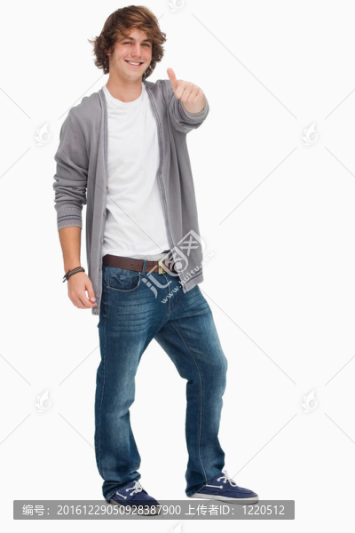 微笑男學(xué)生豎起大拇指