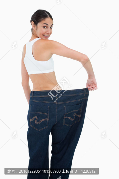 一個幸福的女人失去了很多重量后視圖