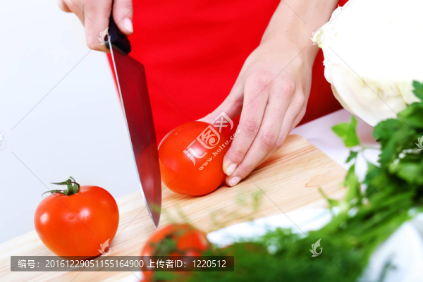 餐桌上的新鮮蔬菜
