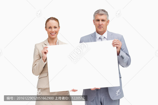 商務(wù)人士手持海報(bào)
