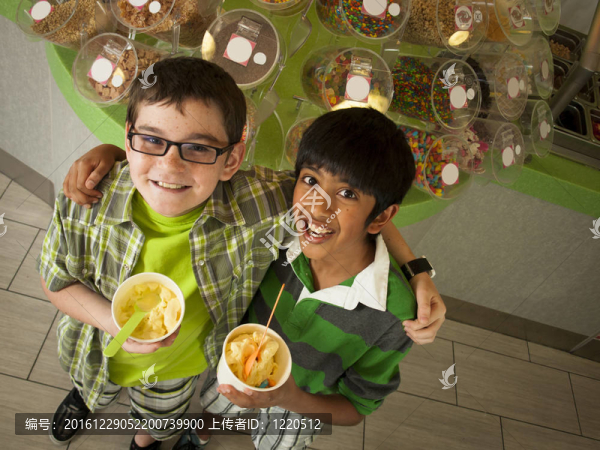吃Frozen,Yogurt