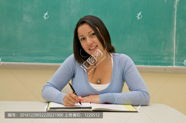學生在課堂上的寫作筆記