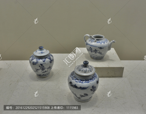 明朝景德鎮(zhèn)窯青花瓷器