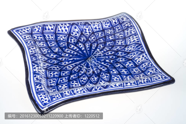 一個漂亮的藍(lán)色陶器的圖像