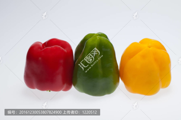 紅的；黃綠色的青椒