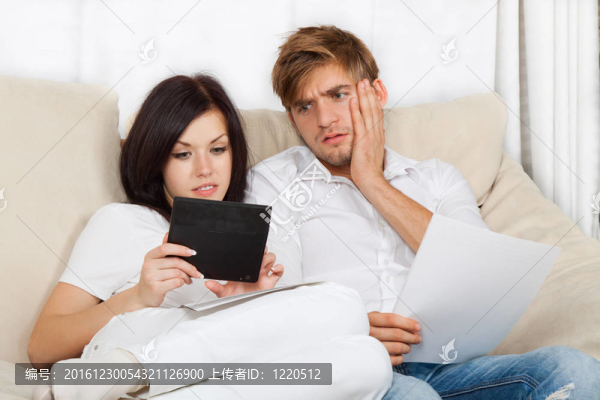 年輕的夫婦