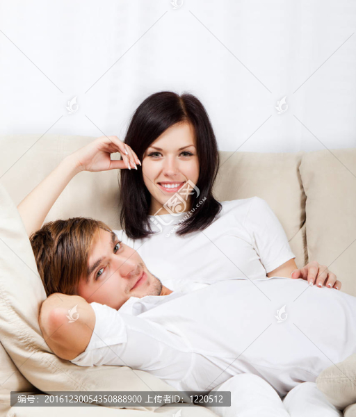 年輕的夫婦