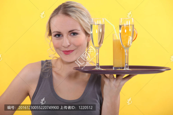 女服務(wù)員肖像