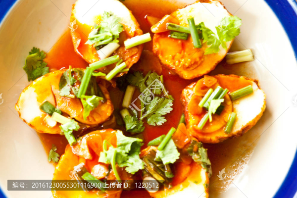 泰國(guó)菜豐富多彩，美麗多樣。
