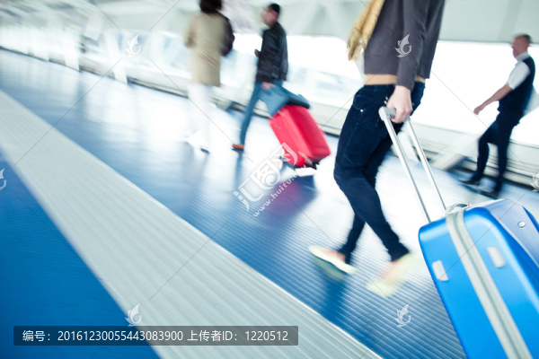 機(jī)場(chǎng)高峰