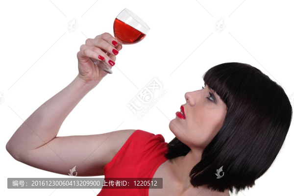 帶酒杯的女人