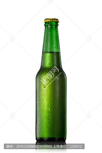 白色隔離水滴的啤酒瓶