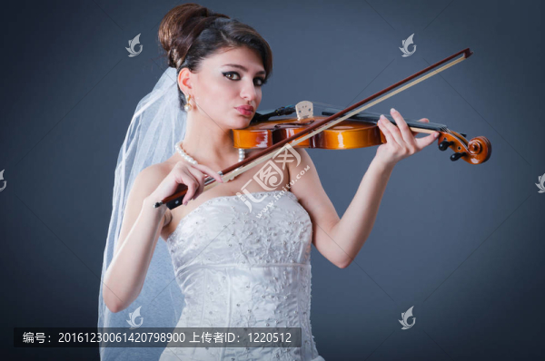 美麗的新娘在拍攝工作室