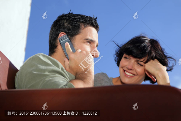 夫婦打電話