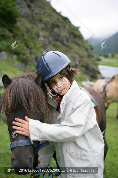 小男孩和小馬