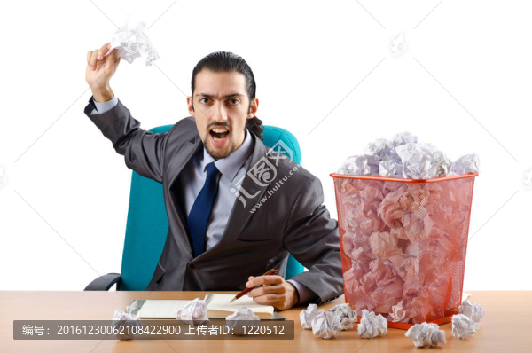 滿是廢紙的人