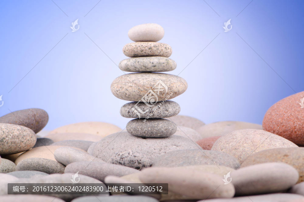 卵石堆積反對梯度背景