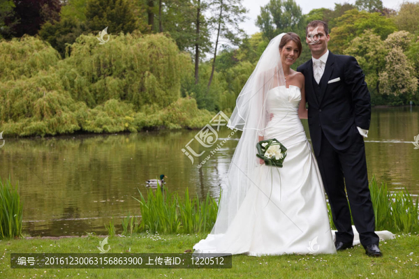 weddingcouple擺在PARC在一起
