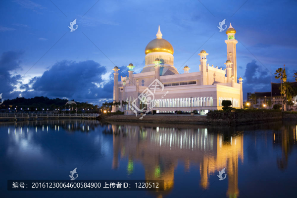 蘇丹奧瑪爾·阿里·賽福鼎清真寺；