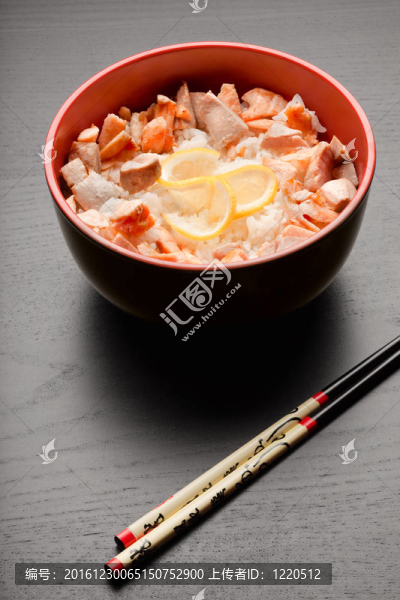 Rice與魚。