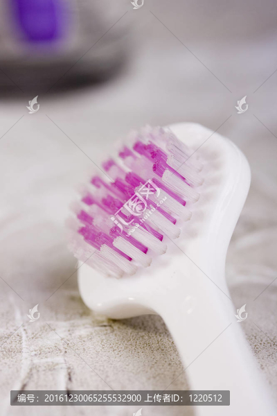 舌刷