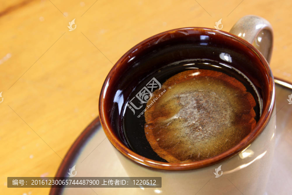 一杯茶和過濾器