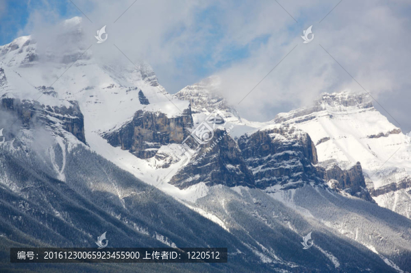 德山后新的降雪
