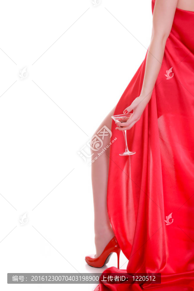 漂亮的穿紅衣服的金發(fā)女孩