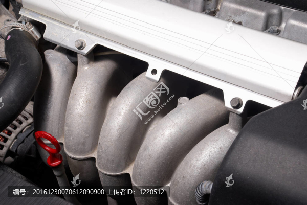 汽車發(fā)動(dòng)機(jī)