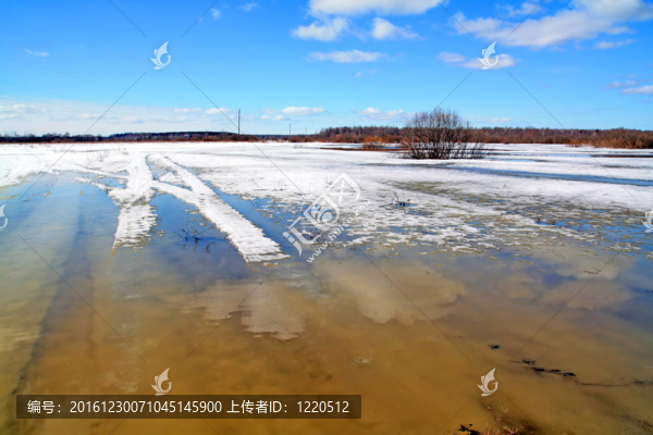 水下的雪