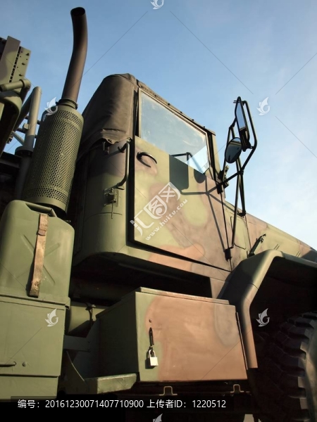 重型軍用卡車