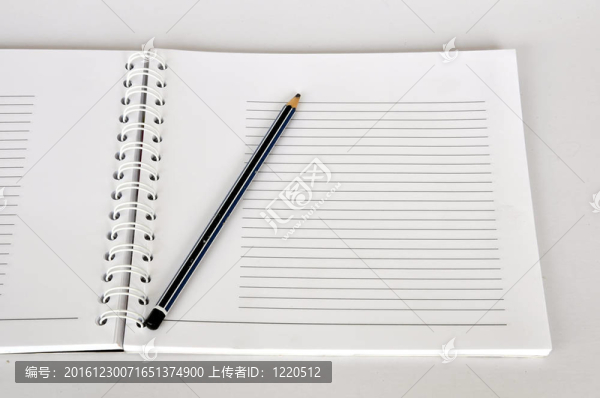 空白筆記本打開