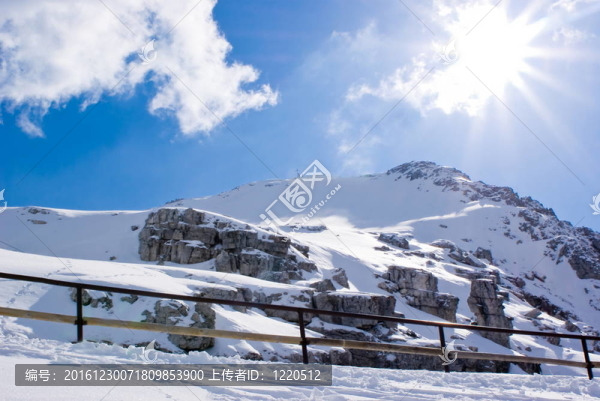 蒼白的圣馬蒂諾；Dolomites