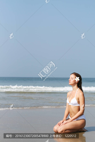 女人和海洋