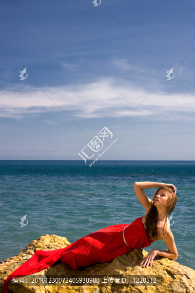 女人與海